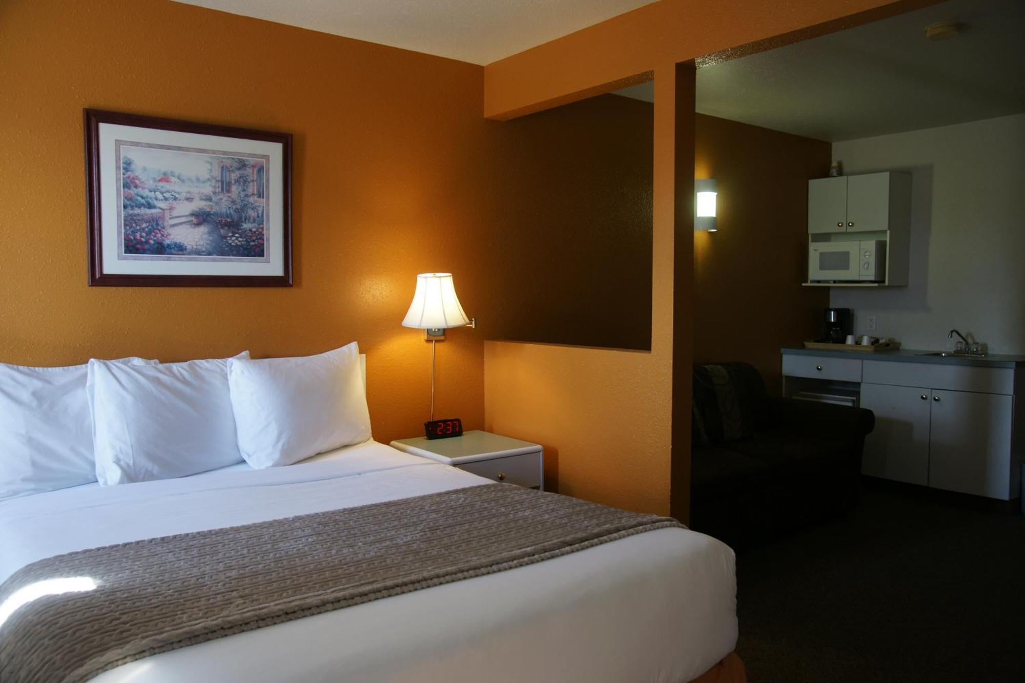 R&R Inn & Suites Camrose